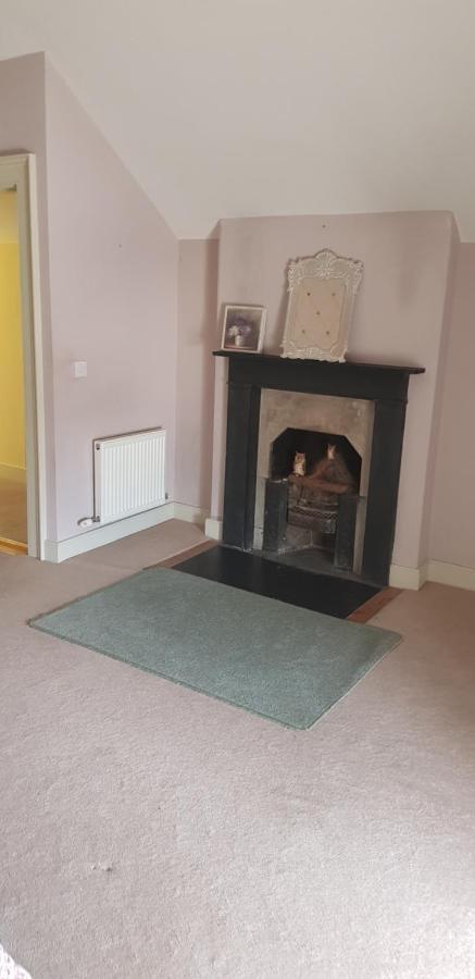 2 Bed Courtyard Apartment At Rockfield House Kells In Meath - Short Term Let Exterior foto